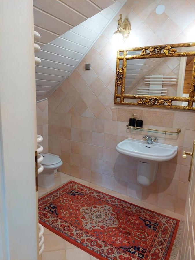 ハイデゥソボスローGombos Apartmanアパートメント エクステリア 写真