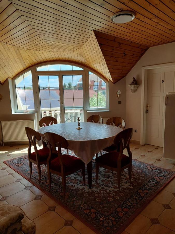 ハイデゥソボスローGombos Apartmanアパートメント エクステリア 写真